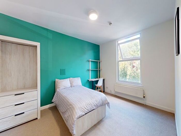 3 Bedroom Property To Rent In Moorland Avenue, Hyde Park, Leeds, LS6