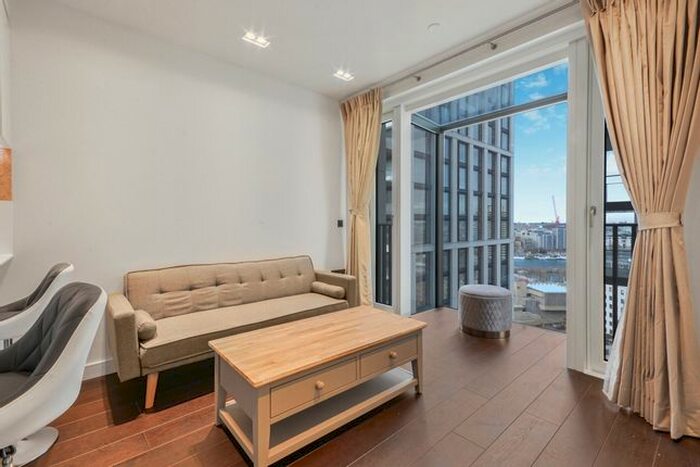 1 Bedroom Flat To Rent In Casson Square, London, SE1