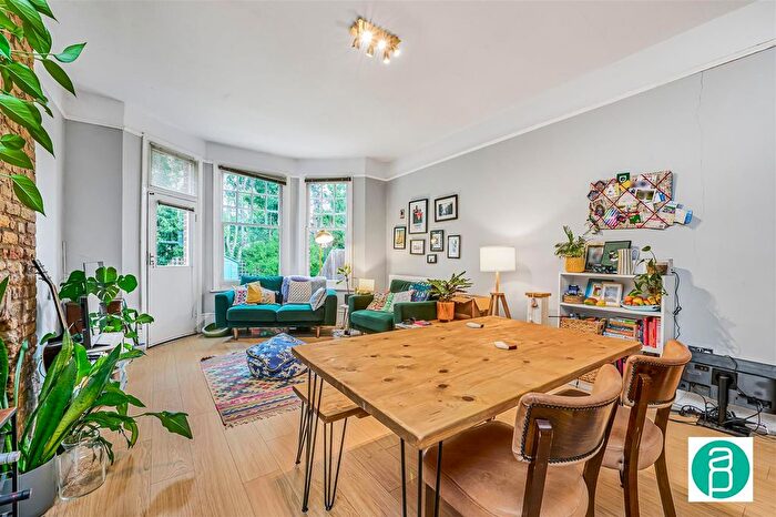 1 Bedroom Property To Rent In Oakhill Road, London, SW15