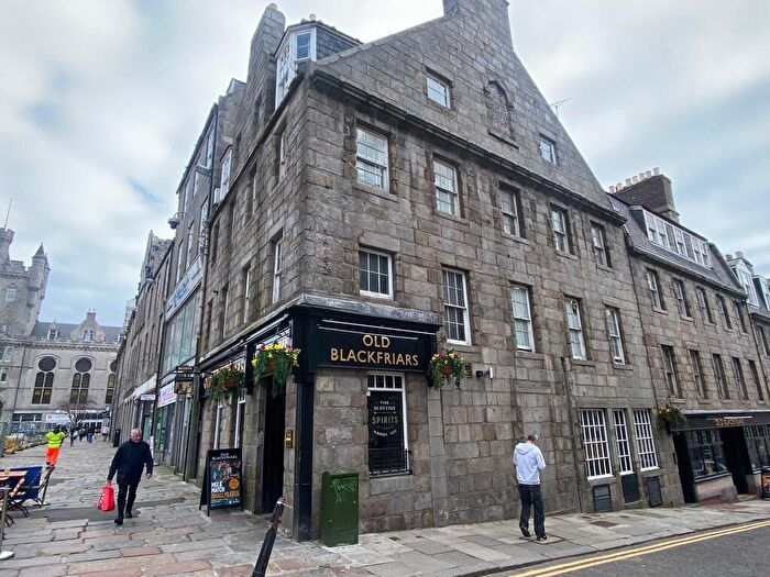 3 Bedroom Flat For Sale In Flat F, Castle Street, Aberdeen City, AB11