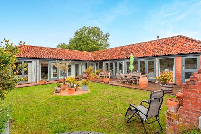 4 Bedroom Barn Conversion For Sale In St. James Road, Castle Acre, King's Lynn, PE32