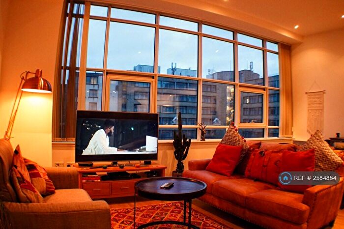 2 Bedroom Flat To Rent In Albion Street, Glasgow, G1