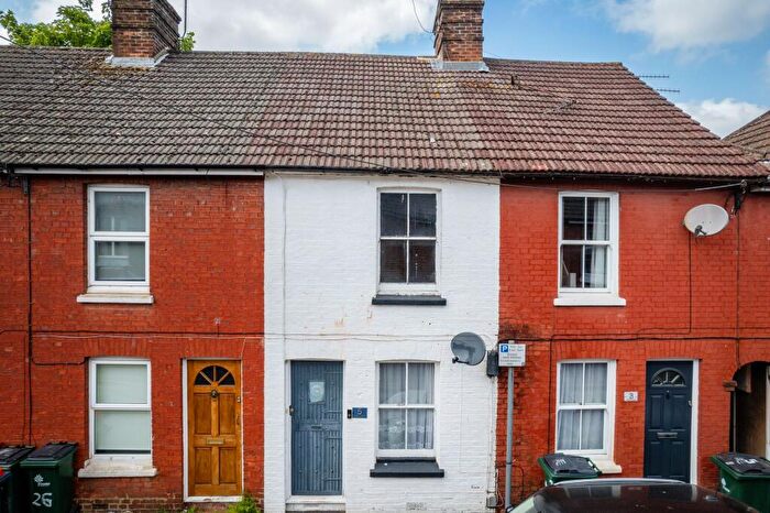 2 Bedroom Terraced House For Sale In West Street, Crawley, RH11