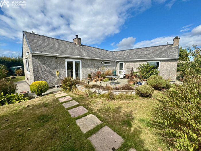 3 Bedroom Detached Bungalow For Sale In Off Lon Las, Llanrhyddlad, Anglesey, LL65