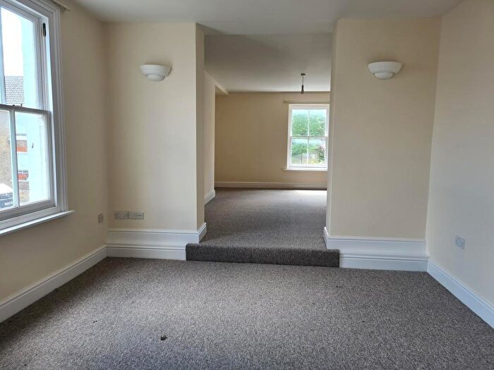 1 Bedroom Flat To Rent In B Victoria Street, Ely, CB6
