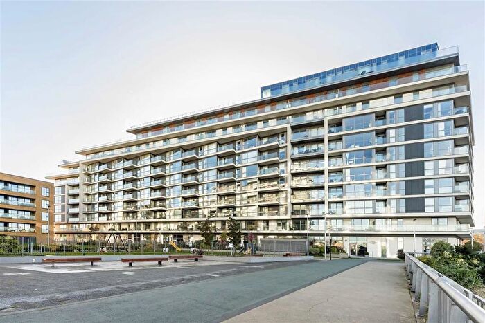 1 Bedroom Flat To Rent In River Gardens Walk, London, SE10