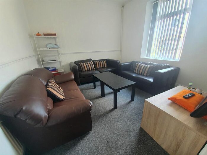 4 Bedroom Property To Rent In Bedford Street, Cathays, Cardiff, CF24
