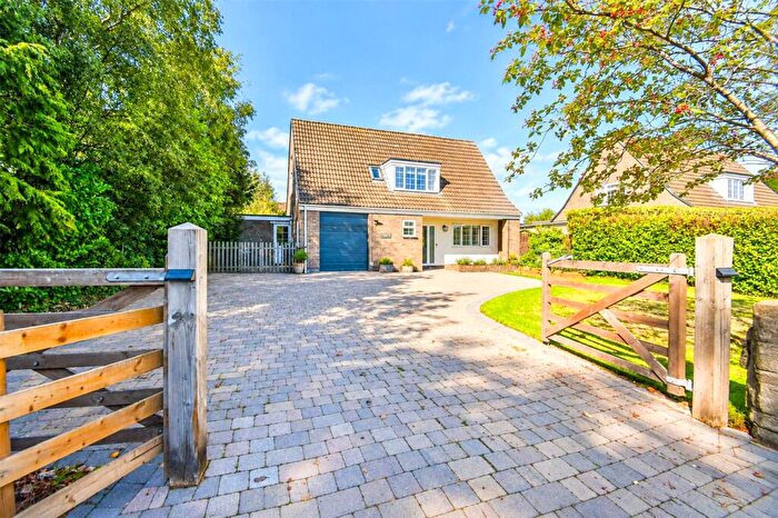 3 Bedroom Detached House For Sale In Hooton Road, Willaston, Neston, CH64