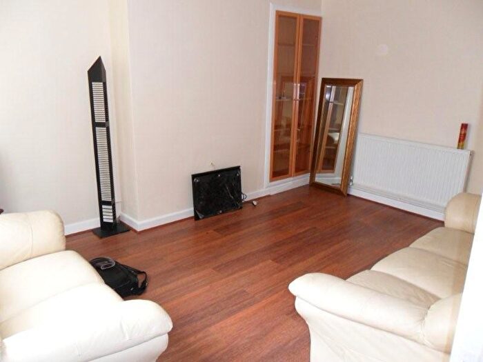 3 Bedroom House To Rent In Hoyland Avenue, Lenton, Nottingham, NG7