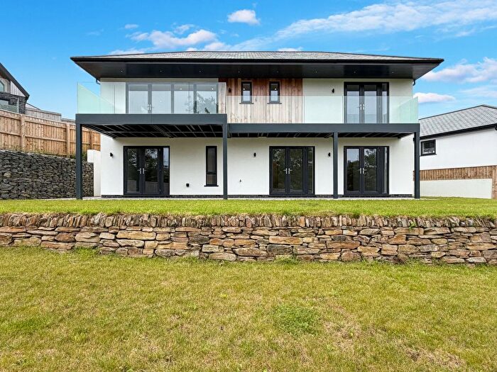 4 Bedroom Detached House For Sale In Old Falmouth Road, Cornwall, TR1
