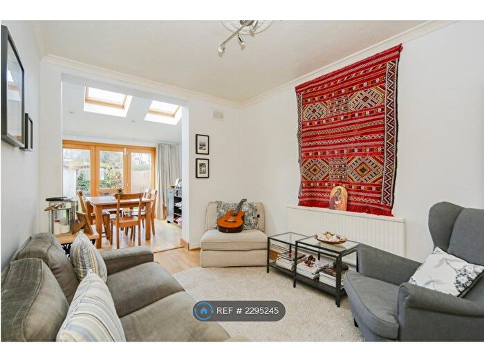 3 Bedroom Semi-Detached House To Rent In Manor Lane, London, SE12