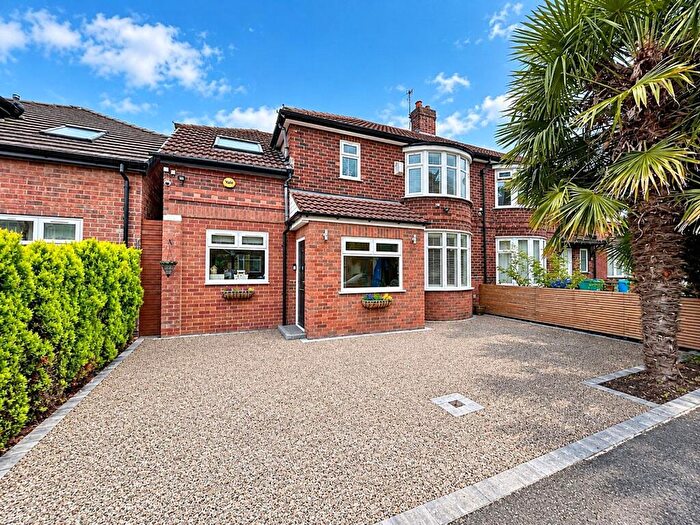 4 Bedroom Semi-Detached House For Sale In Morningside Drive, East Didsbury, M20