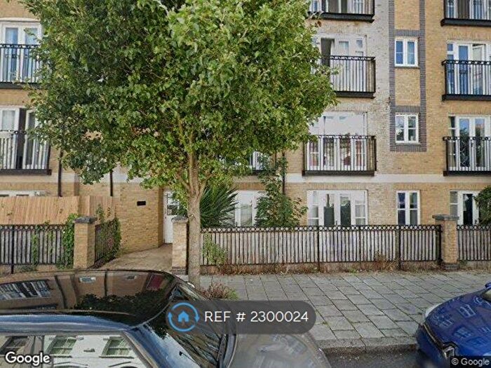 1 Bedroom Flat To Rent In Draymans Court, London, SW9