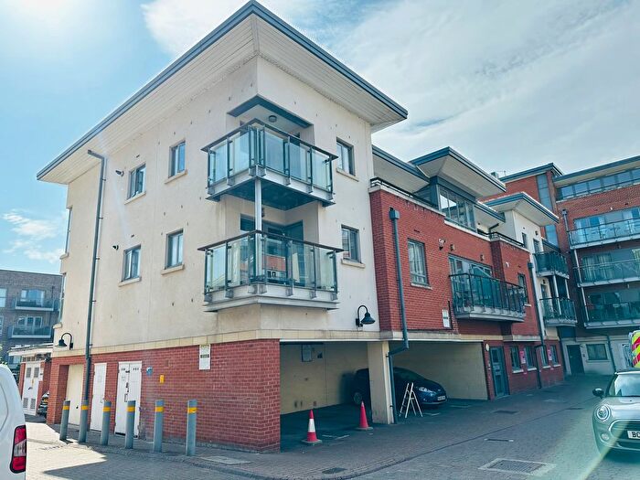 2 Bedroom Flat To Rent In Victoria Court, Chelmsford, CM1