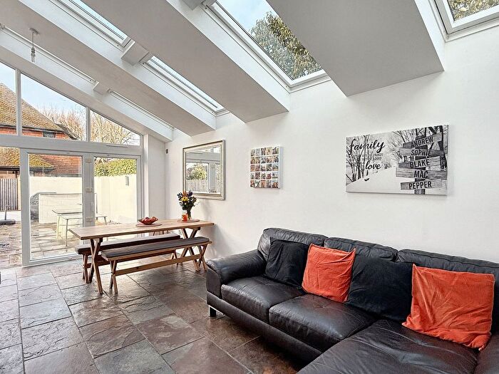 4 Bedroom Detached House For Sale In Main Road, Marchwood, SO40