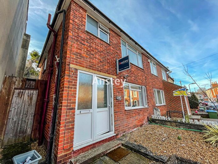 3 Bedroom End Of Terrace House To Rent In Earls Road, Southampton, SO14