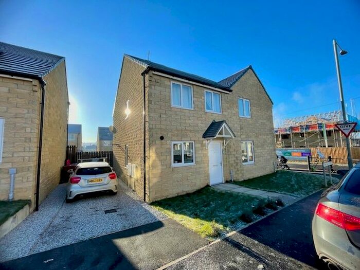 Houses for sale & to rent in Queensgate, Burnley