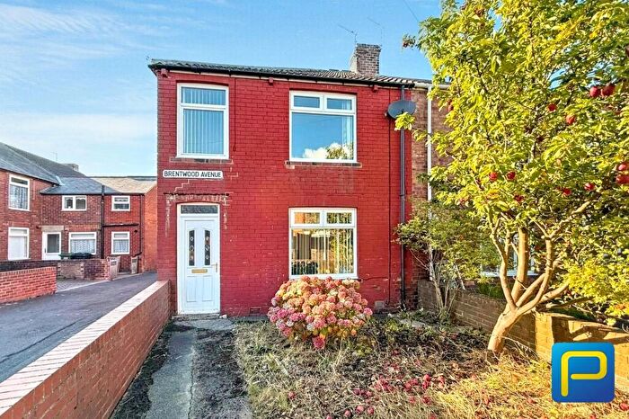 3 Bedroom End Of Terrace House For Sale In Brentwood Avenue, Newbiggin-by-the-Sea, Northumberland, NE64