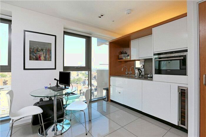 Studio To Rent In Triton Building, London, NW1