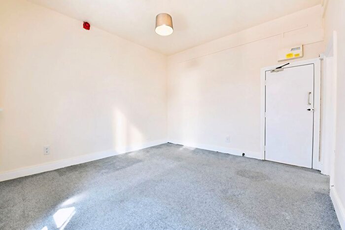 1 Bedroom Flat To Rent In St. Johns Road, Newport, NP19