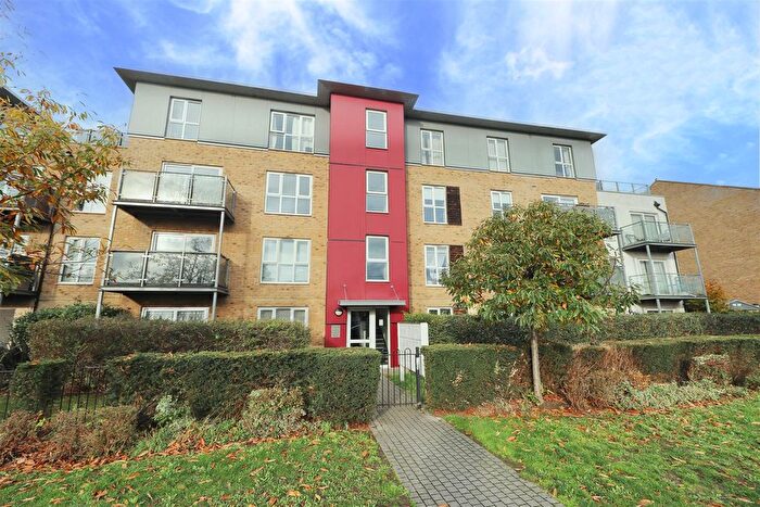 2 Bedroom Flat For Sale In Brecon Lodge, Winter Green Boulevard, West Drayton, UB7