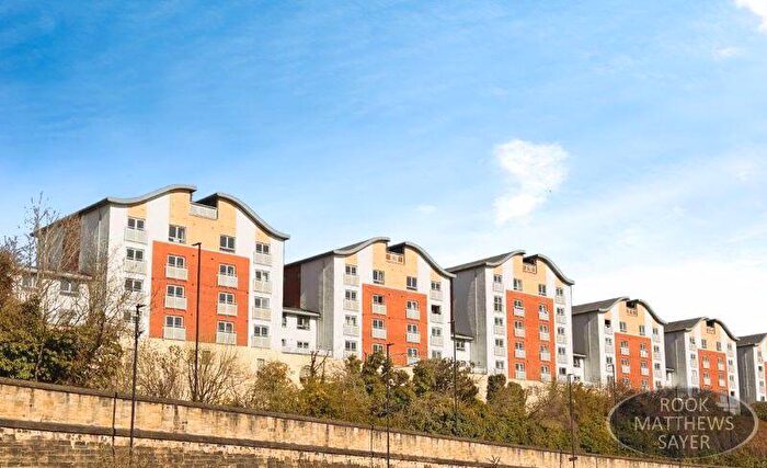 2 Bedroom Flat For Sale In St. Lawrence Road, Newcastle Upon Tyne, NE6