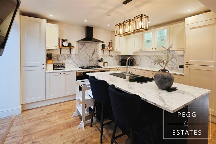 3 Bedroom Terraced House For Sale In Main Avenue, Torquay, TQ1