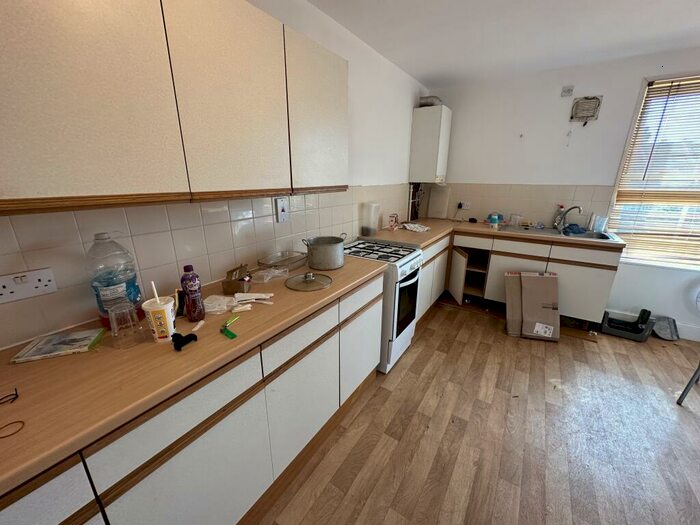 4 Bedroom Flat To Rent In Old Road, Clacton-On-Sea, CO15