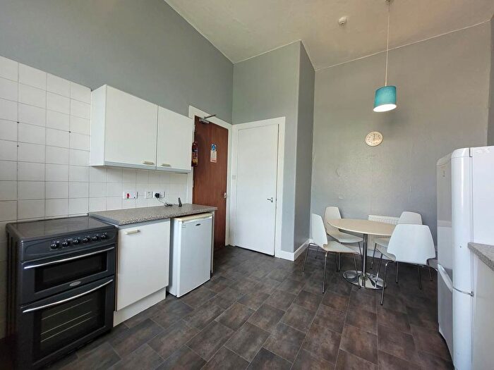 4 Bedroom Flat To Rent In / Victoria Chambers, Victoria Road, DD1