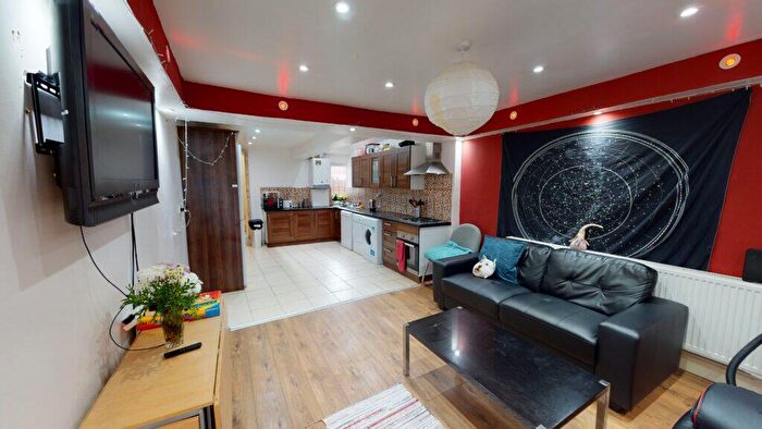 6 Bedroom House To Rent In Croydon Road, Selly Oak, B29