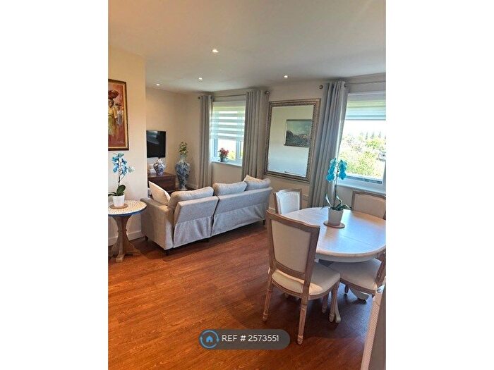 2 Bedroom Flat To Rent In Howard Road, Stanmore, HA7