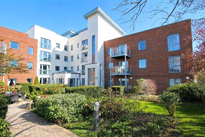 2 Bedroom Property For Sale In Elles House, Shotfield, Wallington, SM6