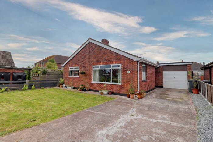 3 Bedroom Detached Bungalow For Sale In Beech Avenue, Gunness, DN15
