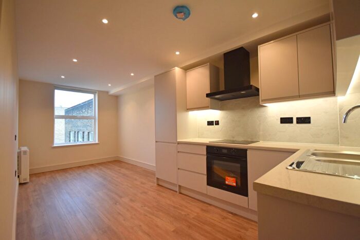 2 Bedroom Flat To Rent In Westow Hill, London, SE19