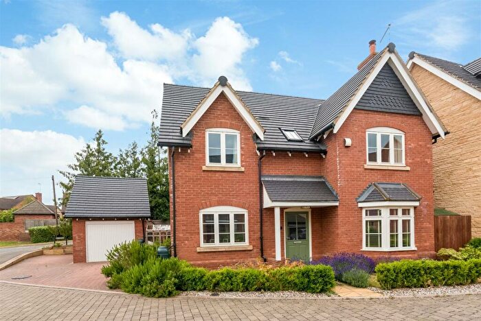 4 Bedroom Detached House For Sale In Springhill Close, Shipston-on-Stour, CV36