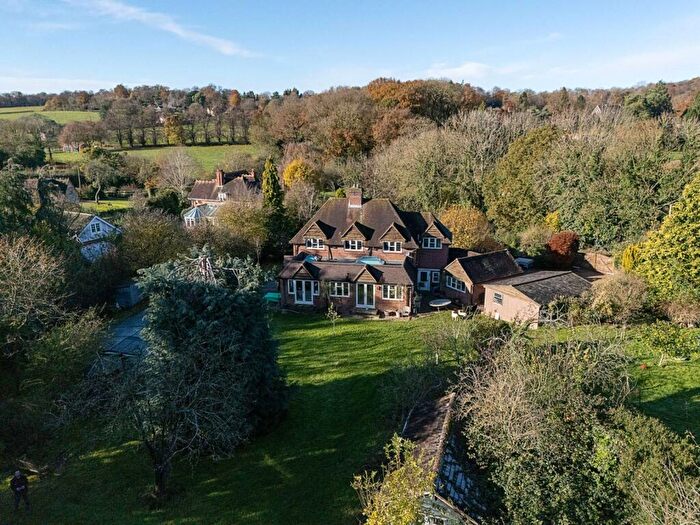 4 Bedroom Detached House For Sale In Bigfrith Lane, Cookham Dean, Maidenhead, SL6