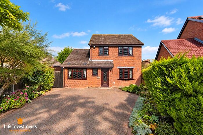 3 Bedroom Detached House For Sale In Arnills Way, Kilsby, West Northamptonshire, CV23