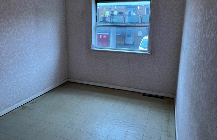 1 Bedroom Flat For Sale In Flat Beechwood Lodge, Doncaster Road, Rotherham, South Yorkshire, S65
