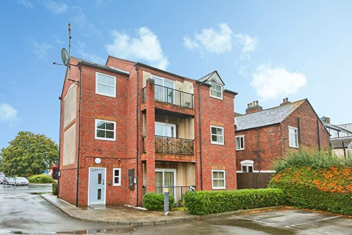 1 Bedroom Flat For Sale In Finings Court, Burton-On-Trent, Staffordshire, DE14