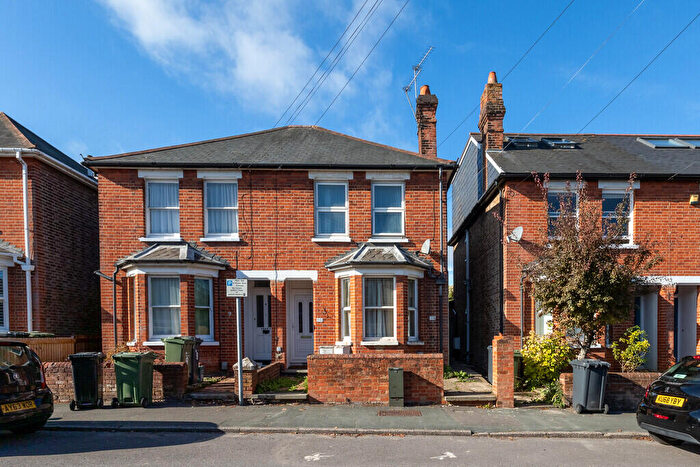 1 Bedroom Apartment For Sale In Agraria Road, Guildford, GU2
