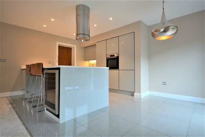 2 Bedroom Duplex To Rent In Buxton Road West, Disley, Stockport, SK12