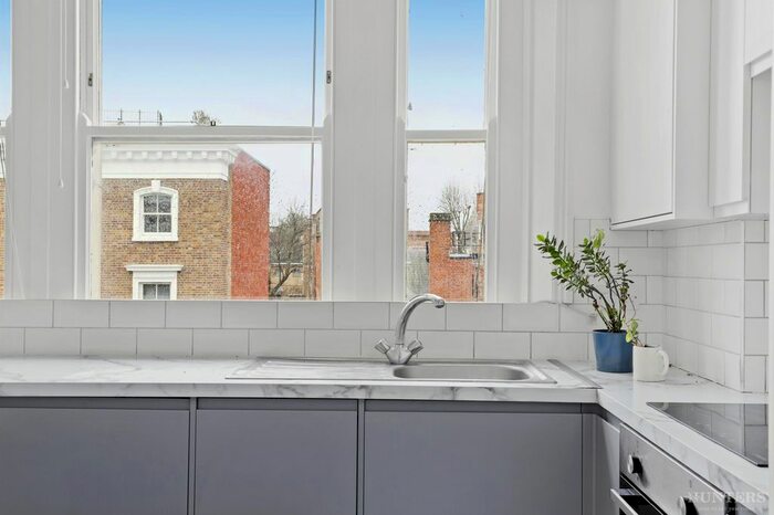 1 Bedroom Flat To Rent In Chesnut Road, London, N17