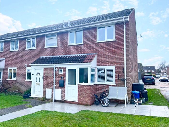 3 Bedroom End Of Terrace House For Sale In Forest Edge, Fawley, Southampton, Hampshire, SO45