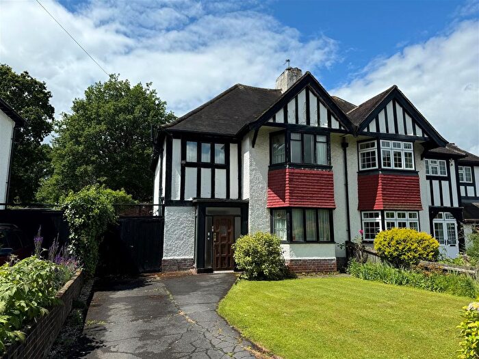 4 Bedroom Semi Detached House For Sale In Woodland Way, Petts Wood East, Kent, BR5