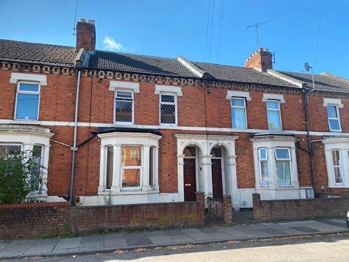3 Bedroom Terraced House To Rent In Abington Avenue, Abington, Northampton, Northamptonshire, NN1