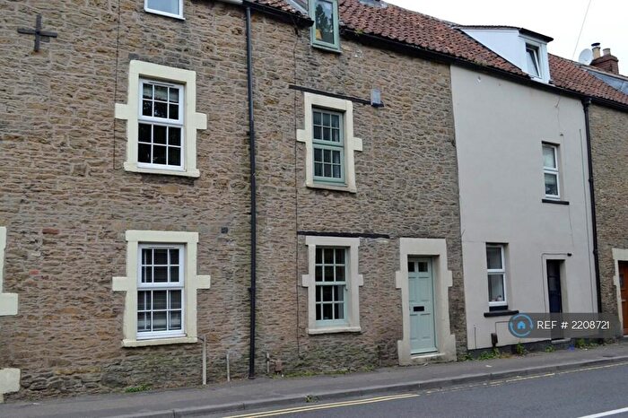 3 Bedroom Terraced House To Rent In Vallis Road, Frome, BA11