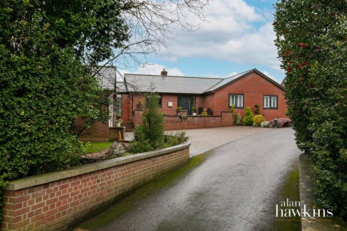 4 Bedroom Detached Bungalow For Sale In Hales Close, Lyneham, SN15