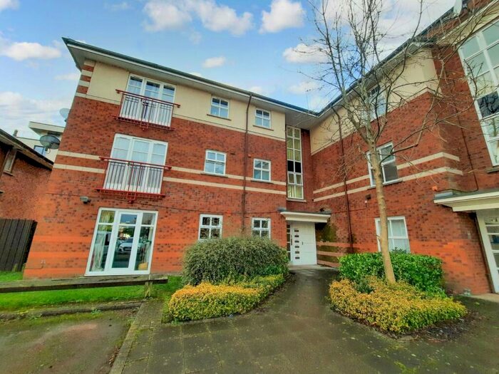 2 Bedroom Flat To Rent In Linen Court, Salford, M3