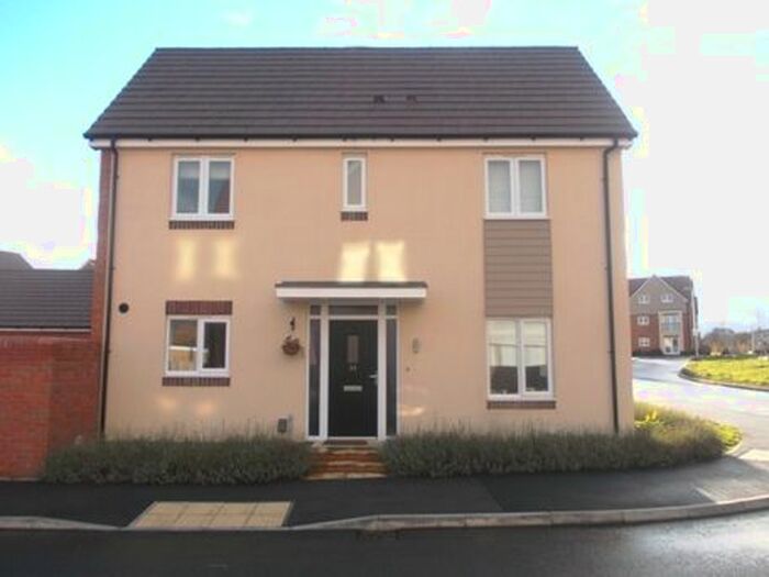 3 Bedroom Semi-Detached House To Rent In Edison Drive, Rugby, CV21