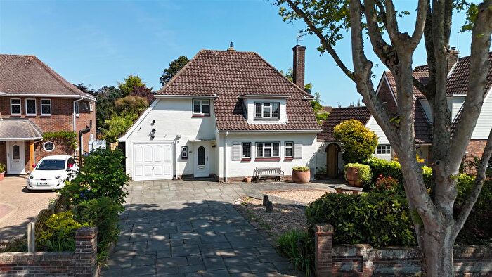 3 Bedroom Detached House To Rent In Aldsworth Avenue, Goring-By-Sea, Worthing, BN12